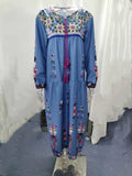 Damen nan besticktes Maxikleid mit langen Ärmeln, Quastenverschluss und folkloristischer Stickerei