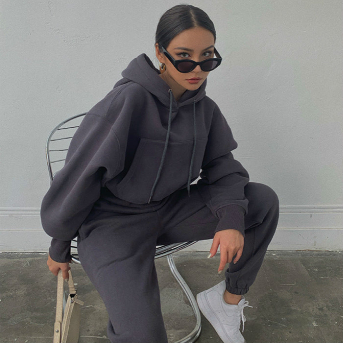 Damen nan kuscheliges kurzes Kapuzenpullover- und hochgeschnittene Jogginghose Set