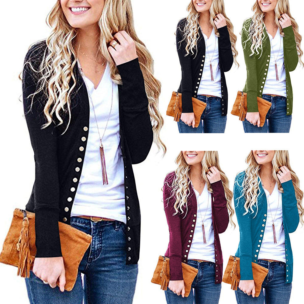 Damen nan Feinstrick-Cardigan mit dekorativen Metallknöpfen und schmaler Silhouette