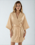 Selmira – Luxuriöser Satin-Kimono