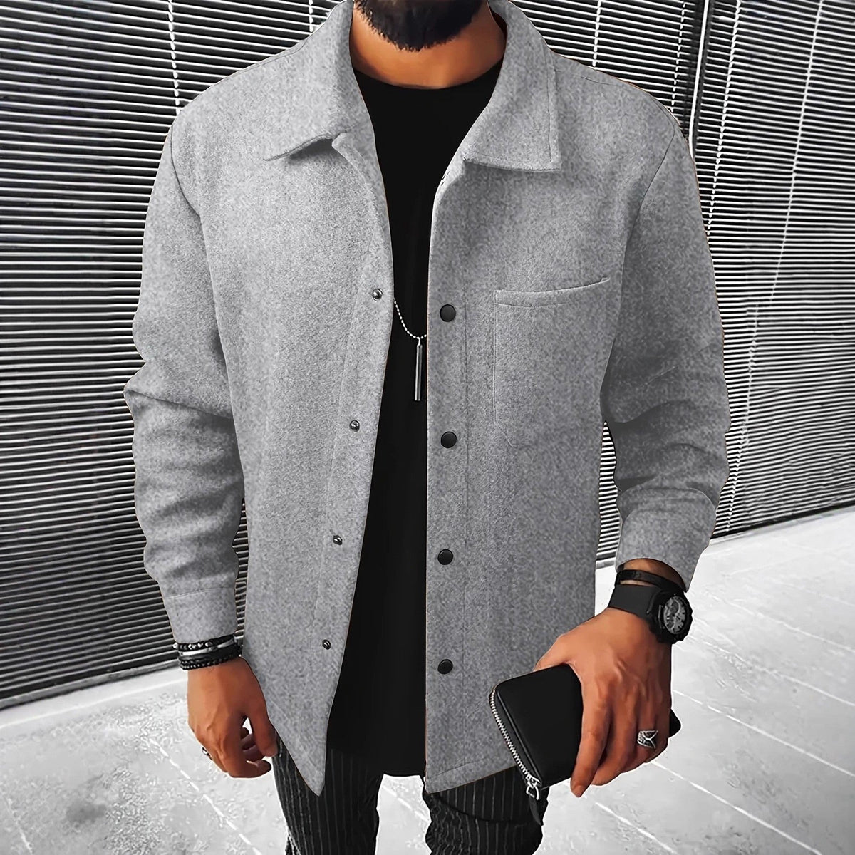 Herren nan minimalistische Hemdjacke aus softem Fleece mit verdeckter Druckknopfleiste und aufgesetzter Brusttasche