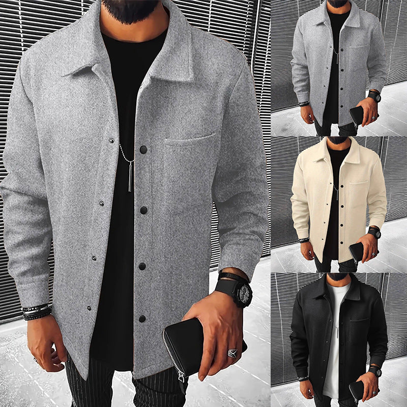 Herren nan minimalistische Hemdjacke aus softem Fleece mit verdeckter Druckknopfleiste und aufgesetzter Brusttasche