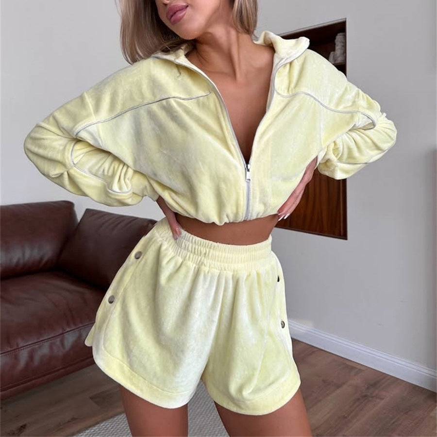 Damen nan kurzes Velours-Lounge-Set mit Cropped Zip-Hoodie und elastischer Highwaist-Shorts