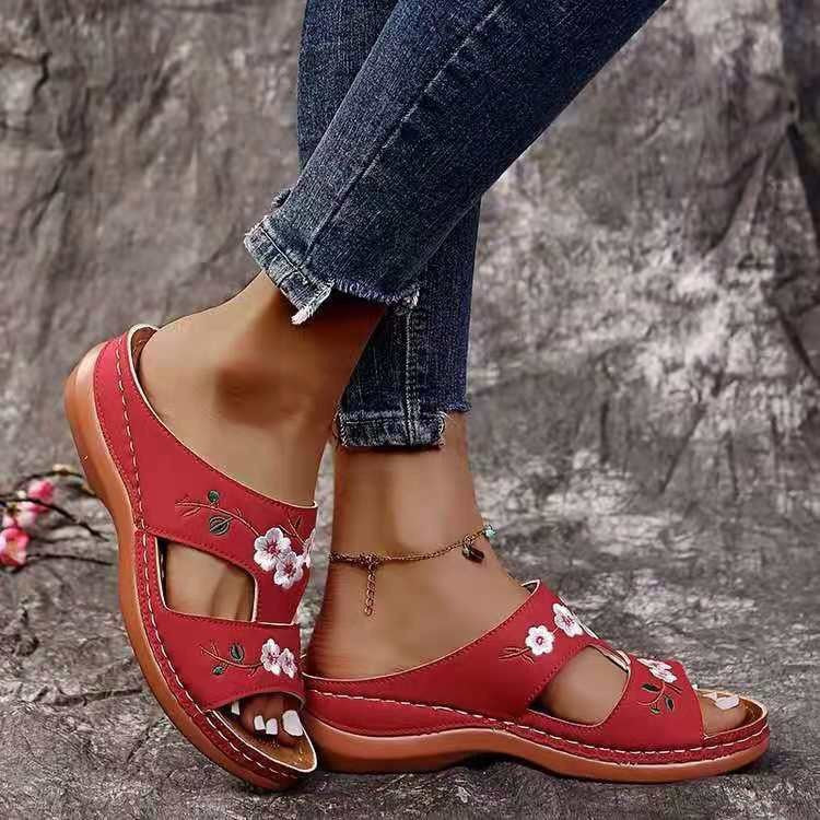 Damen Komfortable Sling Sandalen mit floralem Design Selmira