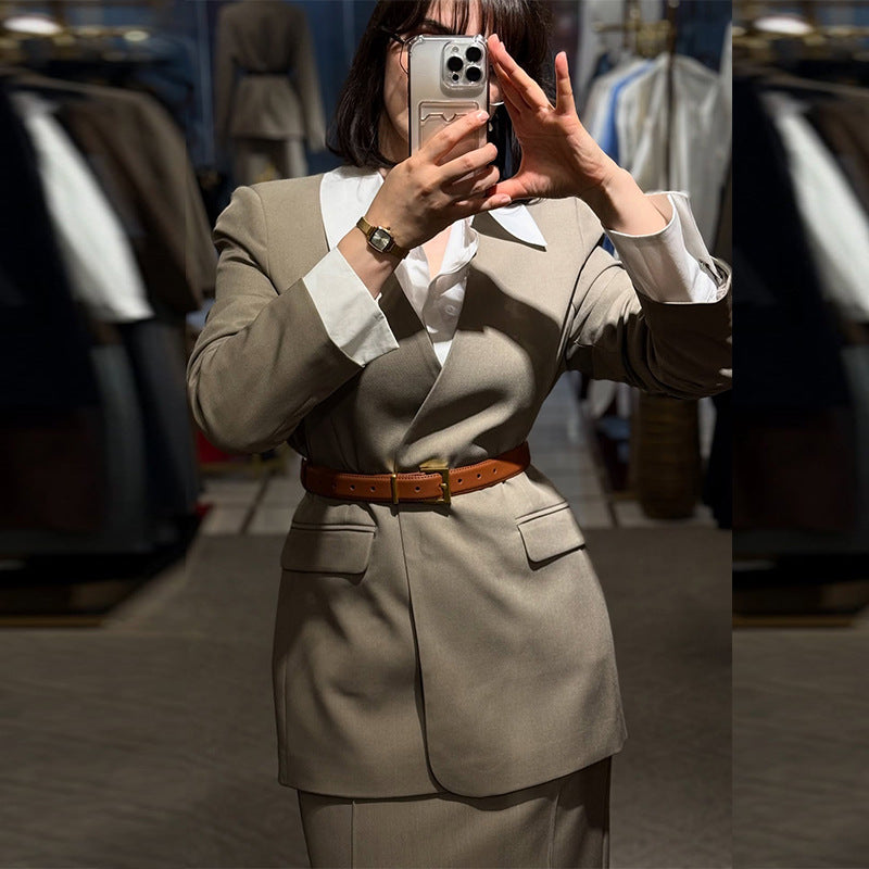 Damen eleganter Business-Anzug mit tailliertem Blazer und figurbetonter Skirt Selmira