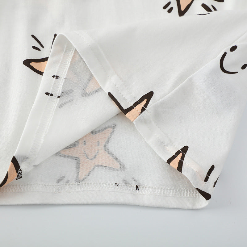 Kinder T-Shirt mit fröhlichem Sternenmuster