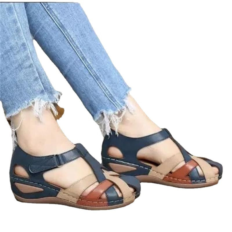 Damen Atmungsaktive Riemensandaletten mit elegantem Designschnitt und verstellbarem Riemen Selmira