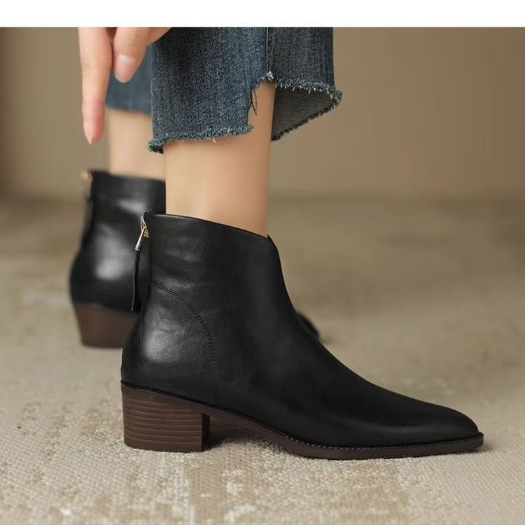 Damen nan spitze Chelsea-inspirierte Stiefelette mit asymmetrischem Schaft und mittelhohem Blockabsatz