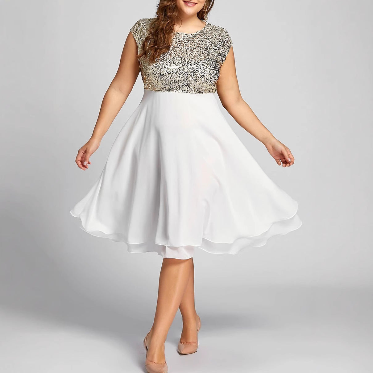 Damen Elegantes Cocktailkleid mit schimmerndem Oberteil und schwingendem Rock Selmira