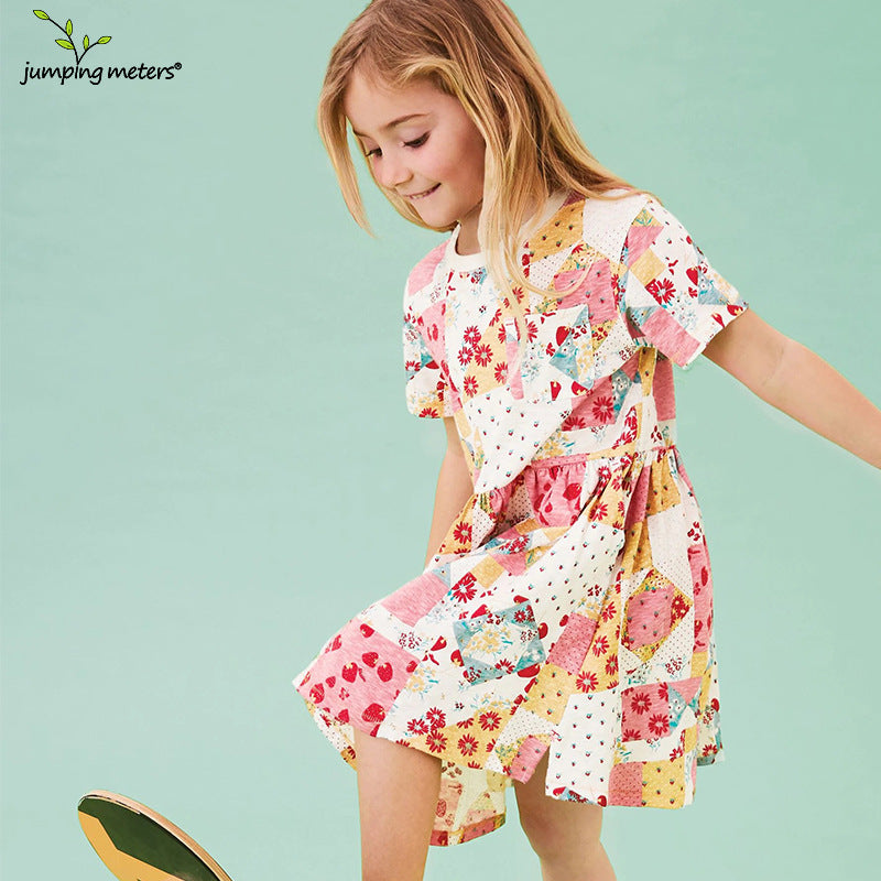 Mädchen Kurzarm Kleid mit fröhlichem Patchwork-Design