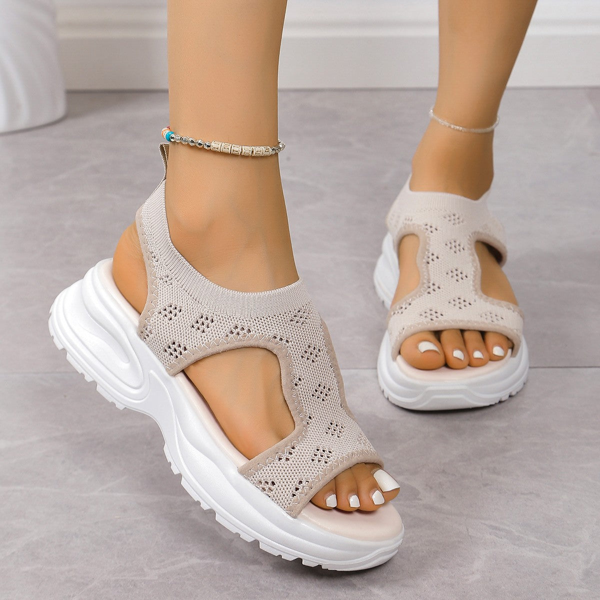 Damen Komfortable Sportsandalen mit atmungsaktivem Obermaterial und rutschfester Sohle Selmira