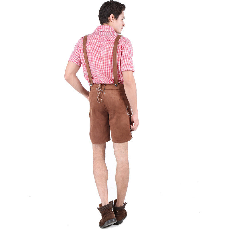 Herren nan Trachtenlederhose kurz mit Latzträgern und filigraner Stickerei