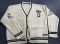 Damen nan gestrickte College-Cardigan mit Zopfmuster, V-Ausschnitt, kontraststreifen und gestickten Applikationen