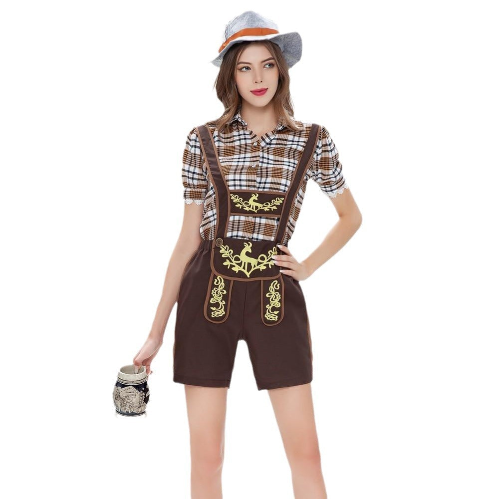 Damen nan Trachten-Shorts mit besticktem Latz, verstellbaren Trägern und karierter Bluse