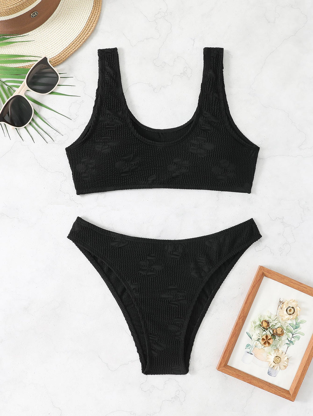 Damen Bikini-Set mit strukturiertem Oberteil und hoch geschnittenem Slip Selmira