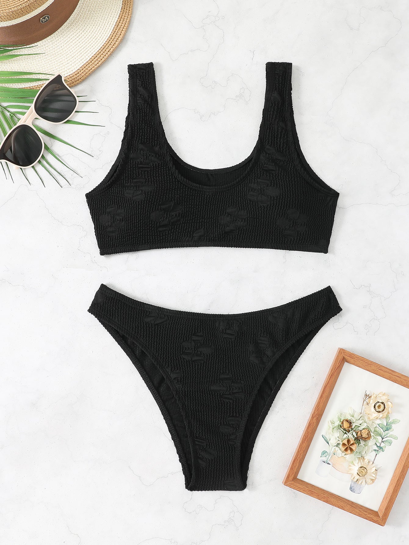 Damen Bikini-Set mit strukturiertem Oberteil und hoch geschnittenem Slip Selmira