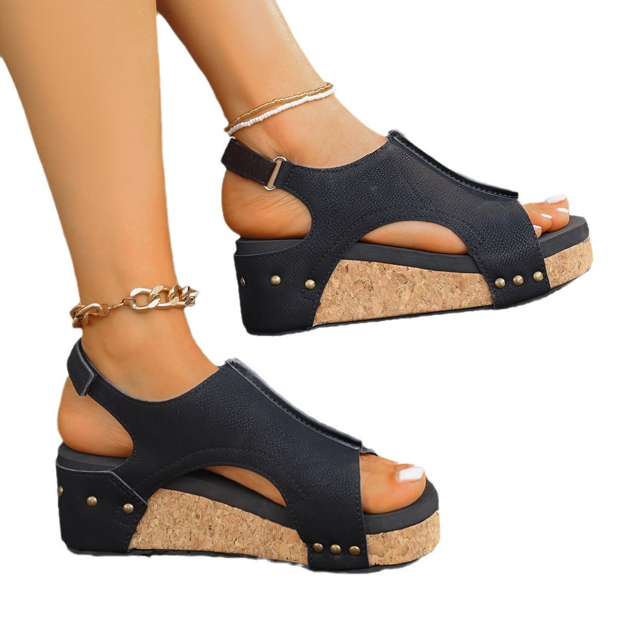 Damen Keil-Sandalen mit offener Ferse und modischen Nieten Selmira