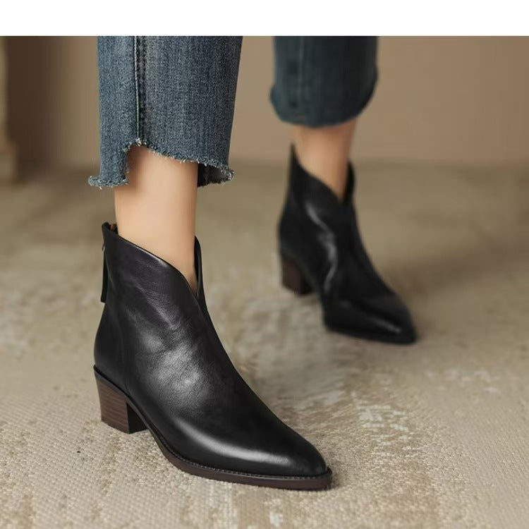 Damen nan spitze Chelsea-inspirierte Stiefelette mit asymmetrischem Schaft und mittelhohem Blockabsatz