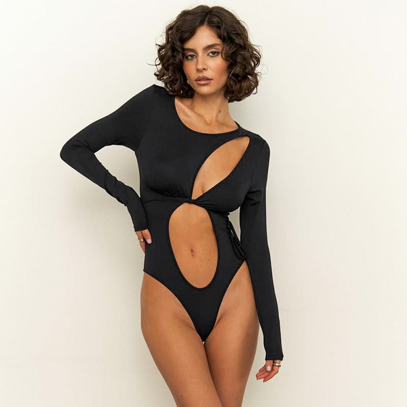 Damen Einteiliger Badeanzug mit innovativem Cut-Out und langem Arm Selmira