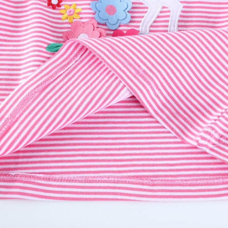 Mädchen T-Shirt mit zauberhaftem Einhorn-Motiv und Rüschendetail