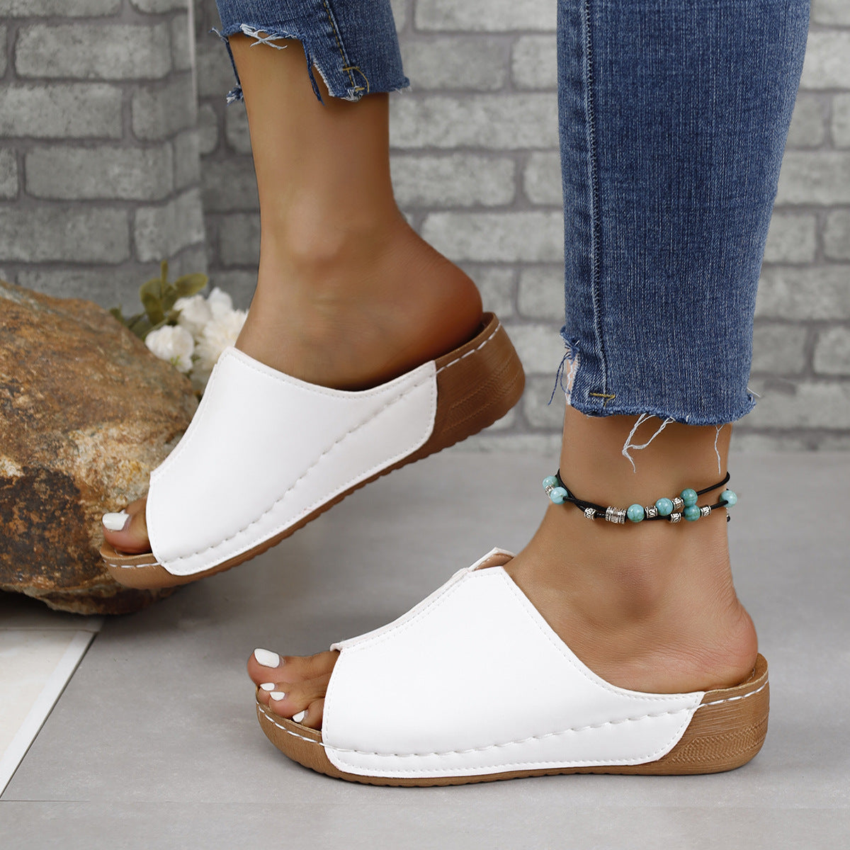 Damen Exklusive Slip-On Pantoletten mit modischem Schnitt und atmungsaktivem Obermaterial Selmira