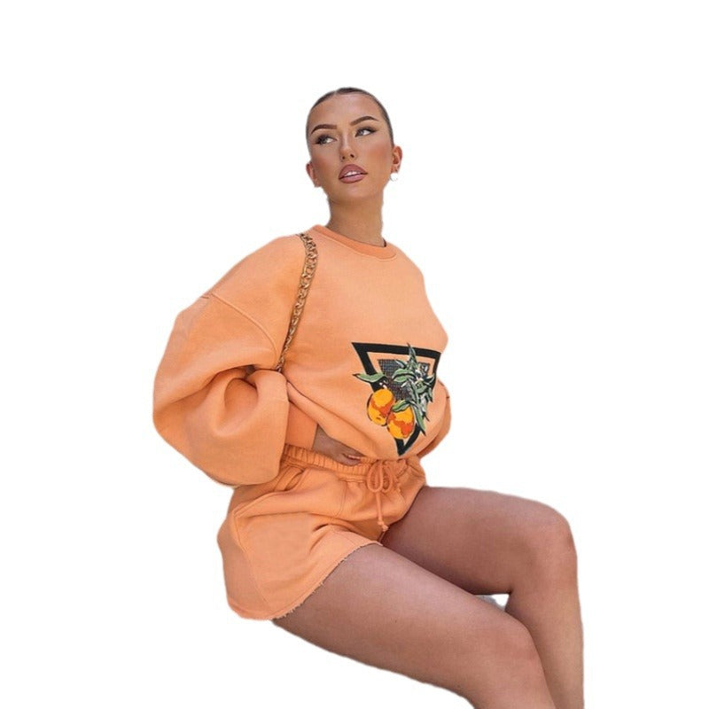 Damen nan Casual-Set aus Sweatshirt mit illustrativer Orangen-Stickerei und taillierten High-Waist-Shorts