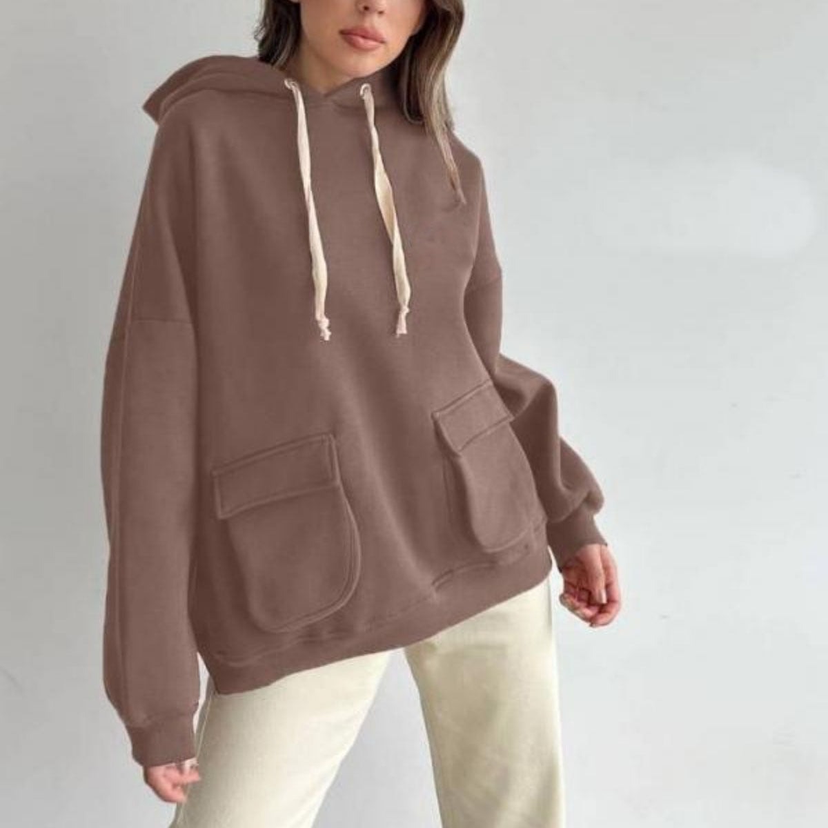 Damen nan Oversize-Kapuzenpullover mit aufgesetzten Klappentaschen und extra-langen Kordeln