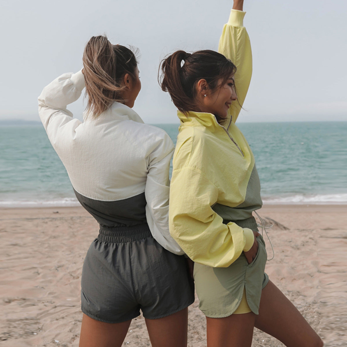 Damen nan sportliches kurzes Trainingsset mit halbem Reißverschluss, Tunnelzug und elastischen Laufshorts