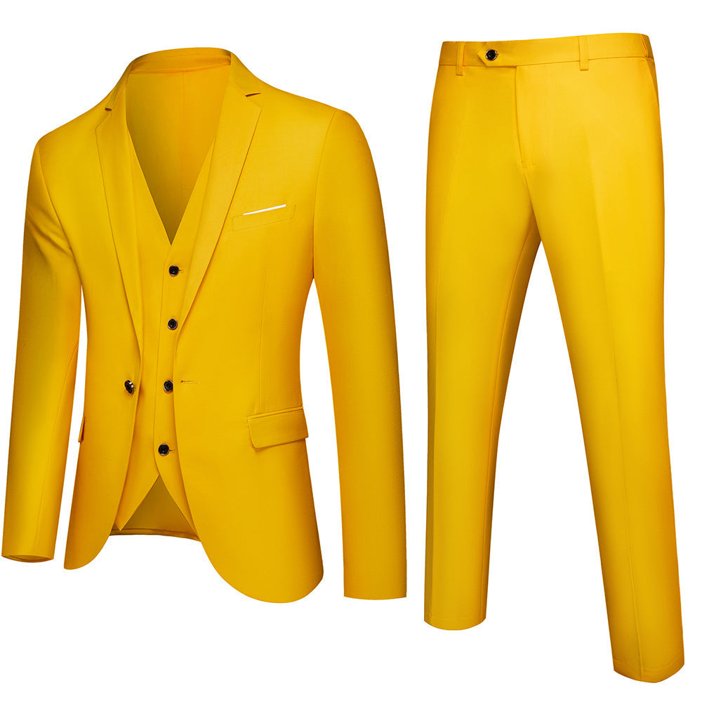 Herren nan dreiteiliges Business-Anzugset mit tailliertem Einreiher-Sakko, schmal geschnittener Weste und elegant geschnittener Anzughose