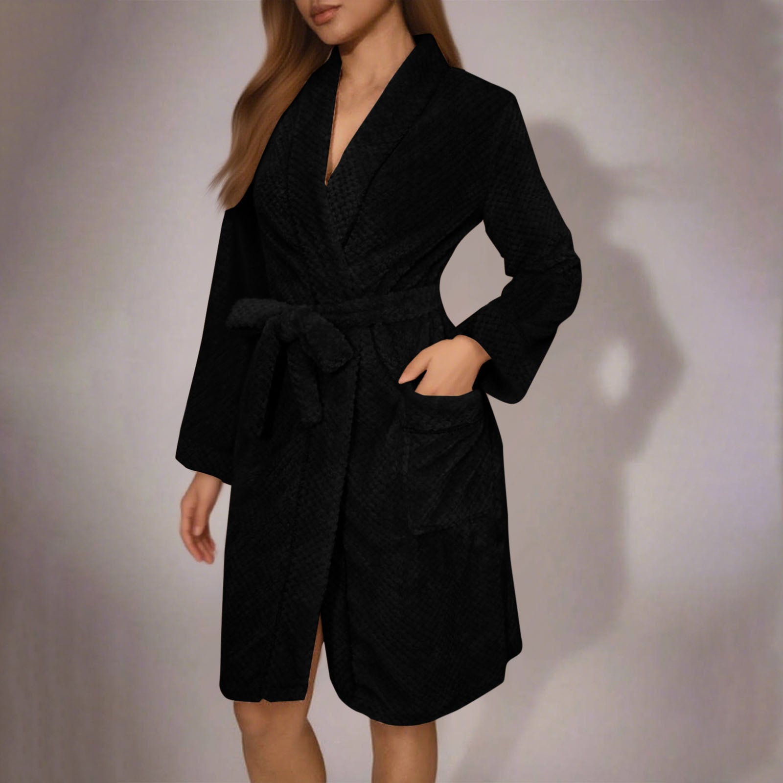Damen Kuscheliger Bademantel mit Gürtel und Taschen Selmira