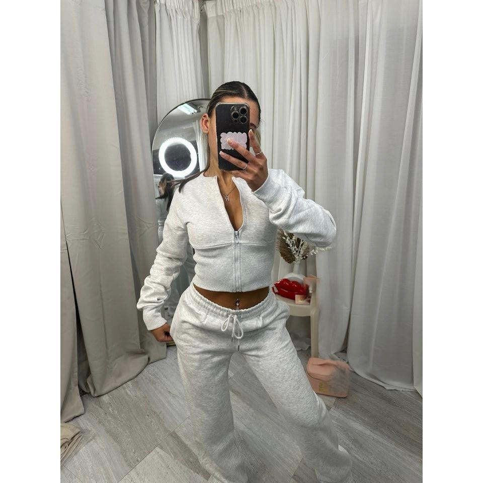 Damen nan kurzes Zip-Cropped-Shirt mit formendem Bund und breite Relax-Sweatpants mit Tunnelzug