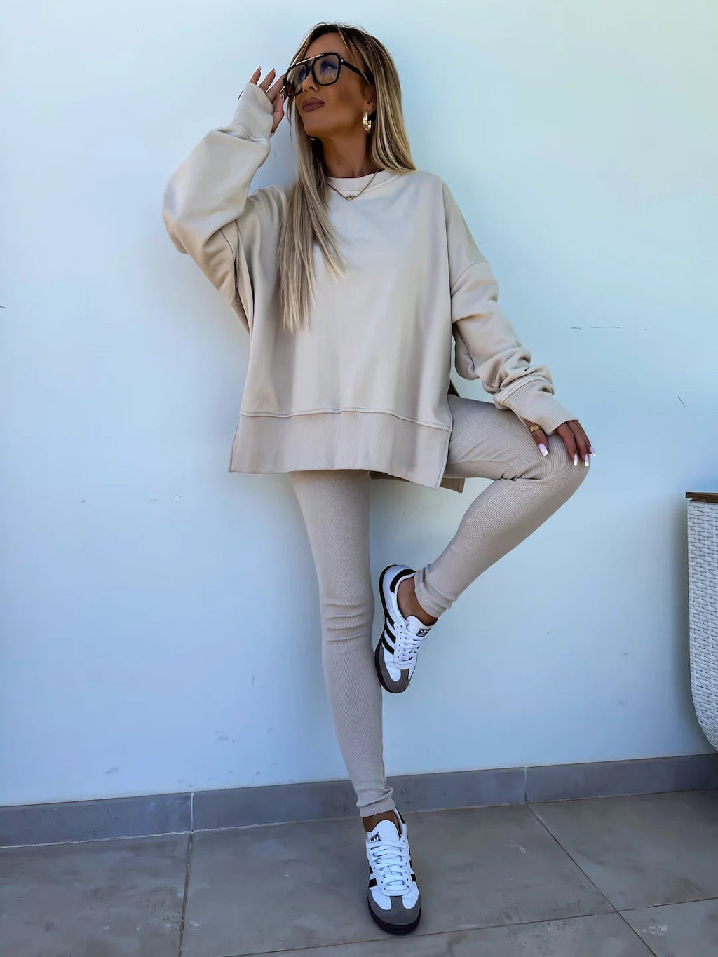 Damen nan Oversize Sweatshirt mit taillierten Rib-Leggings Set