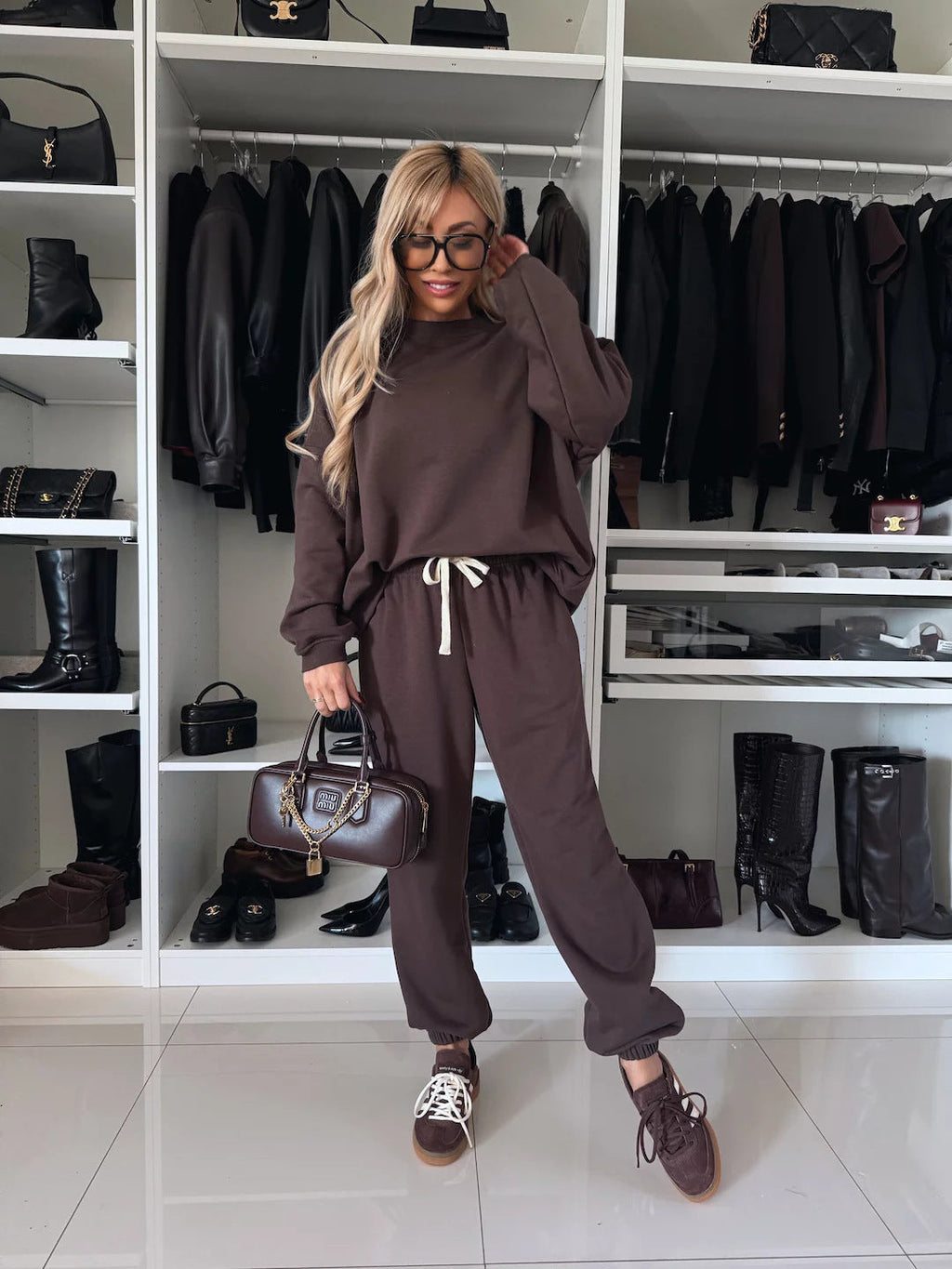 Damen nan entspanntes Lounge-Set aus Bio-Baumwoll-French-Terry mit Kordelzug, elastischem Bund und gerippten Bündchen
