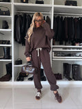 Damen nan entspanntes Lounge-Set aus Bio-Baumwoll-French-Terry mit Kordelzug, elastischem Bund und gerippten Bündchen