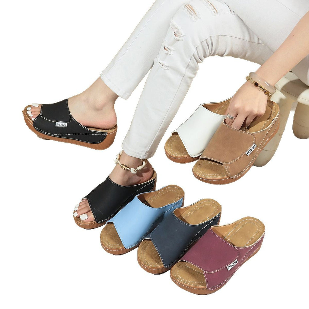 Damen Komfortable Wedge-Pantoletten mit flexibler Sohle und stylischem Riemen Selmira