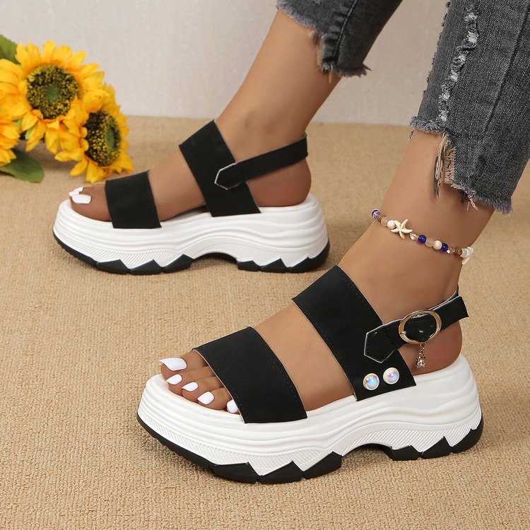 Damen Komfortable Plateau-Sandalen mit breiten Riemen und innovativer Sohle Selmira
