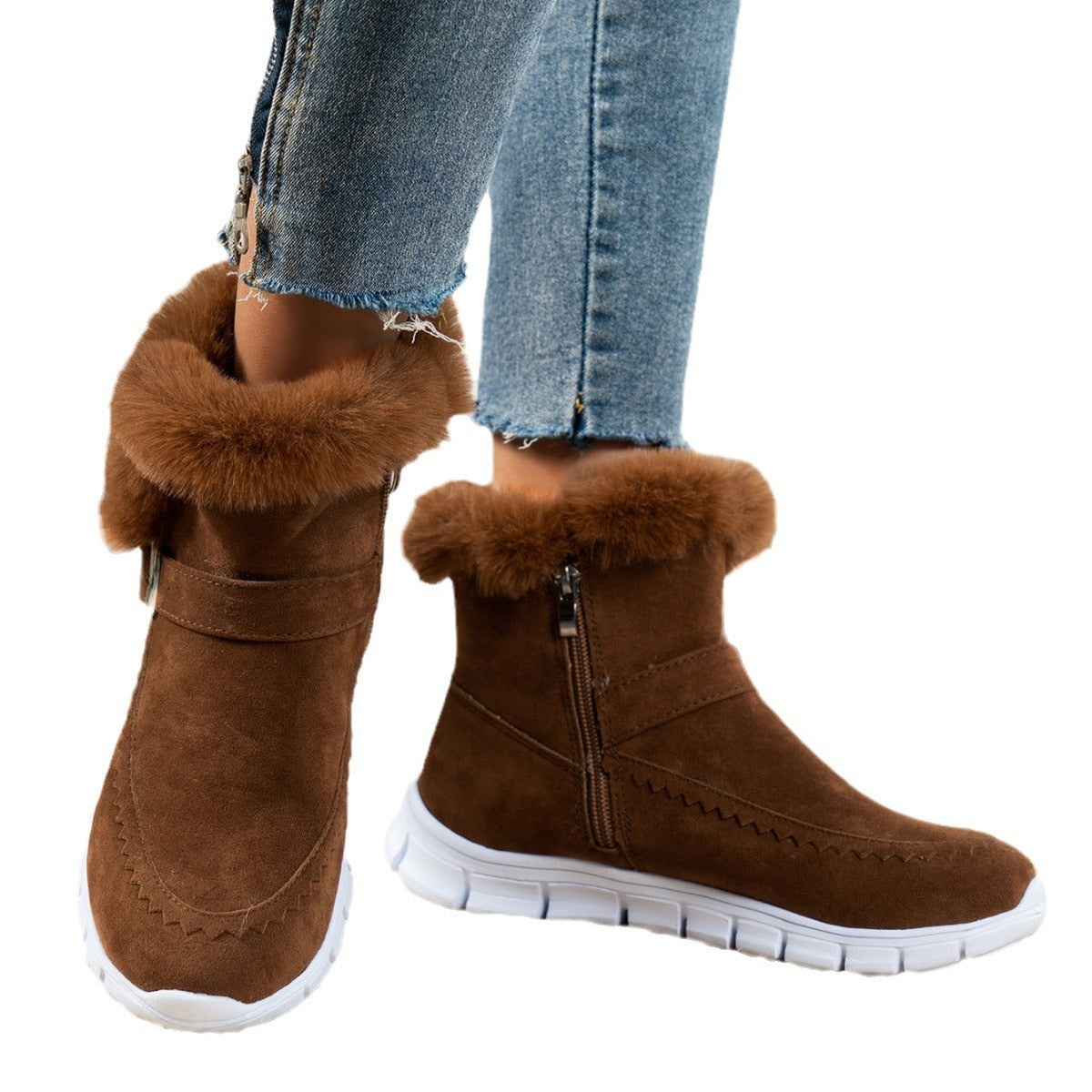 Damen nan gefütterte Kurzstiefel mit Kunstfellbesatz, Velourslederoptik, seitlichem Reißverschluss, dekorativer Metallschnalle und profilierter Lightweight-Sohle