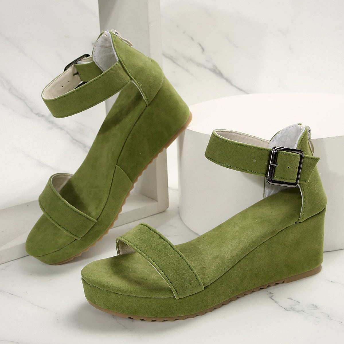 Damen Keil-Sandalen mit verstellbarem Riemen und rutschfester Sohle Selmira
