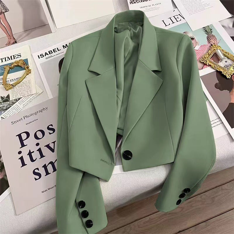 Damen nan kurzer taillierter Blazer mit markantem Revers und Ein-Knopf-Verschluss