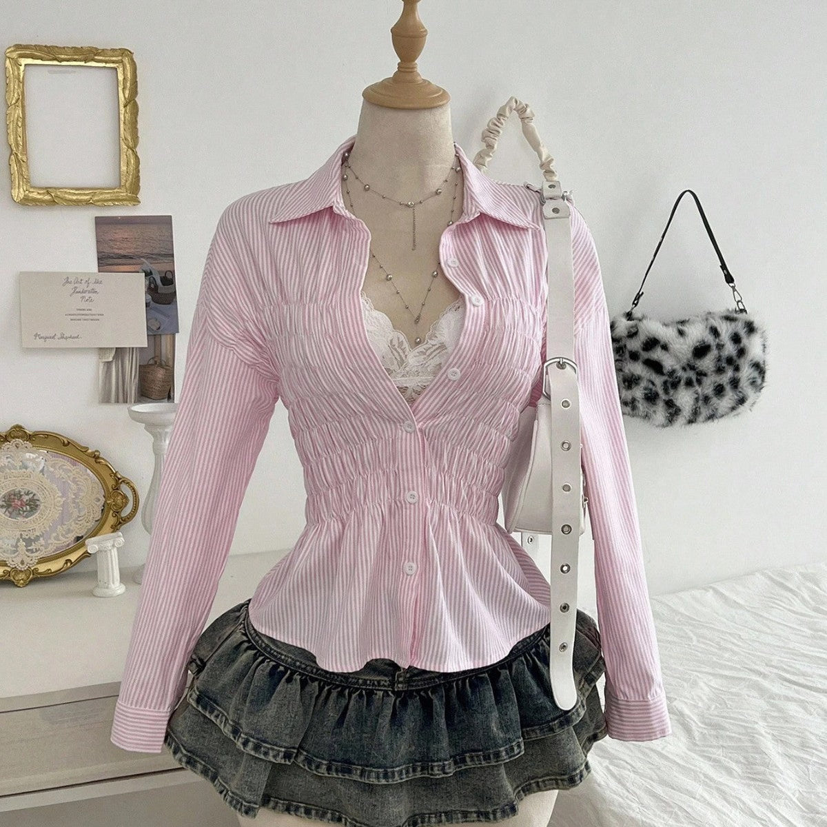 Damen nan taillierte Hemdbluse mit geraffter Brustpartie und Schößchen