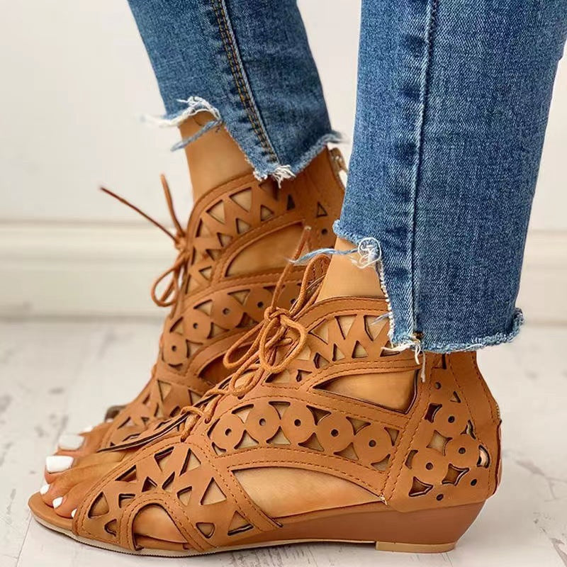 Damen Kunstleder-Sandalen mit Cut-Out-Design und Schnürung Selmira