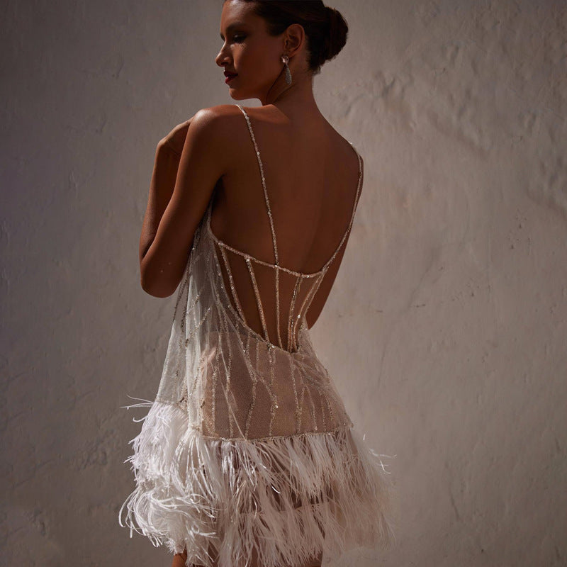 Damen Funkelndes Pailletten-Cocktailkleid mit Federn Selmira