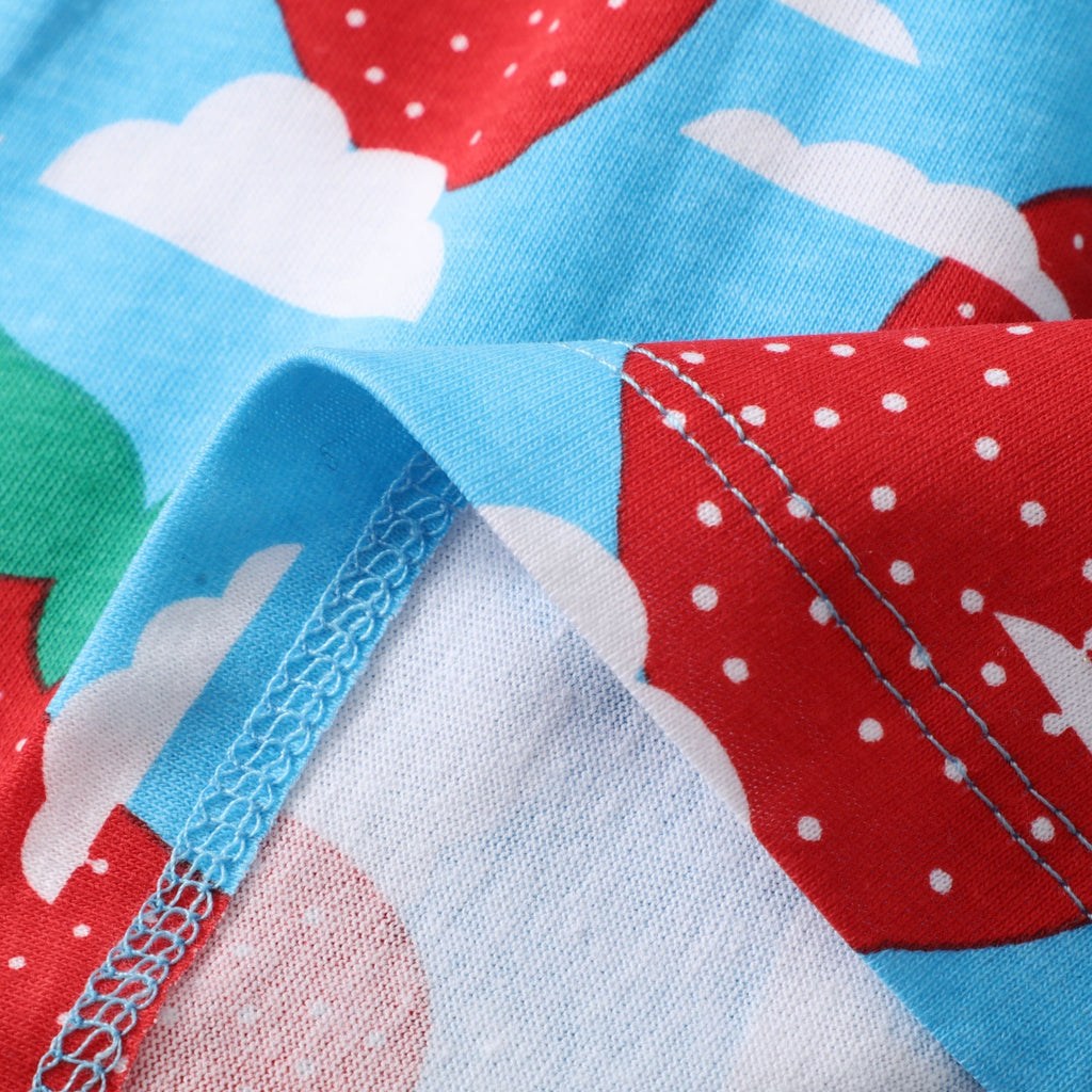 Mädchen Sommerkleid mit fröhlichem Erdbeer-Print