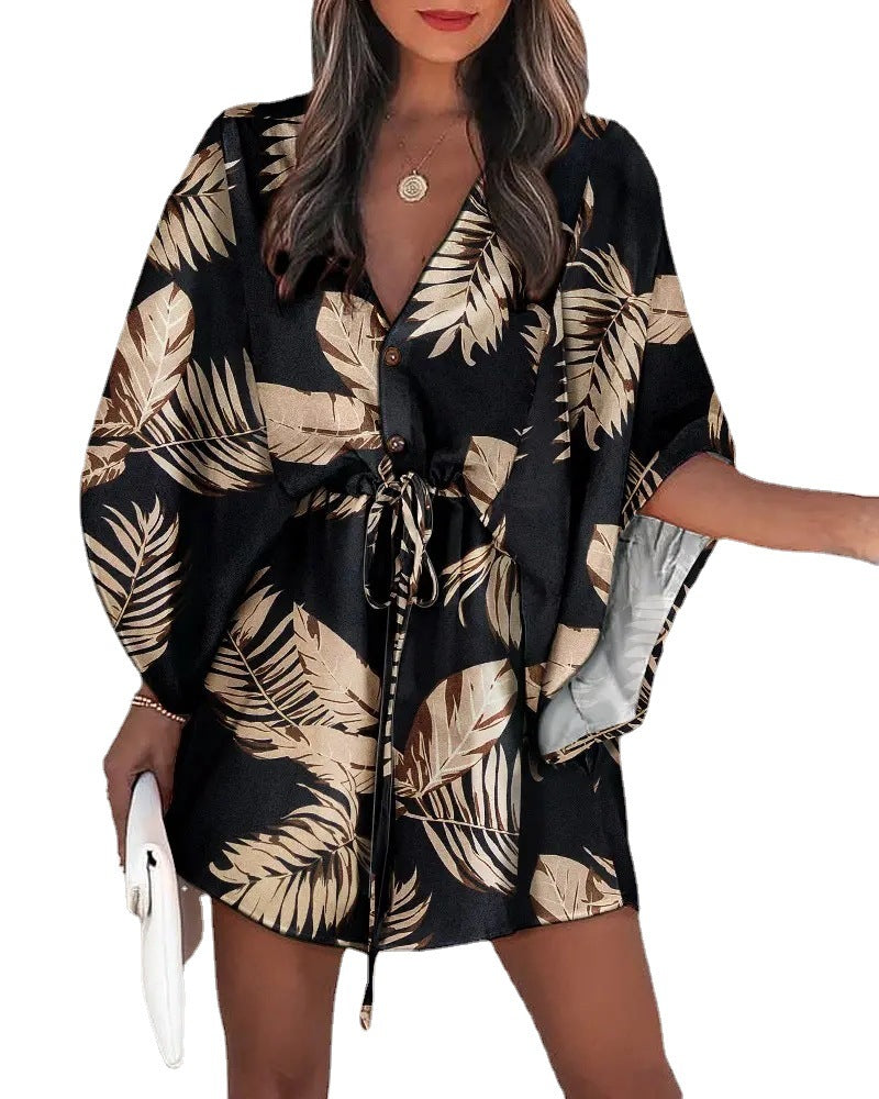 Damen angehendes Strandkleid mit eleganter Taillenbindung und einzigartigem Muster Selmira