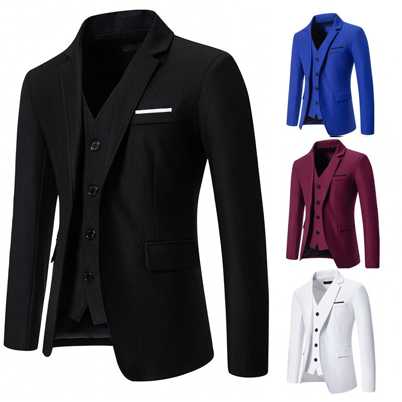 Herren nan elegantes Einreiher-Sakko mit passender Weste und schmalem Business-Schnitt