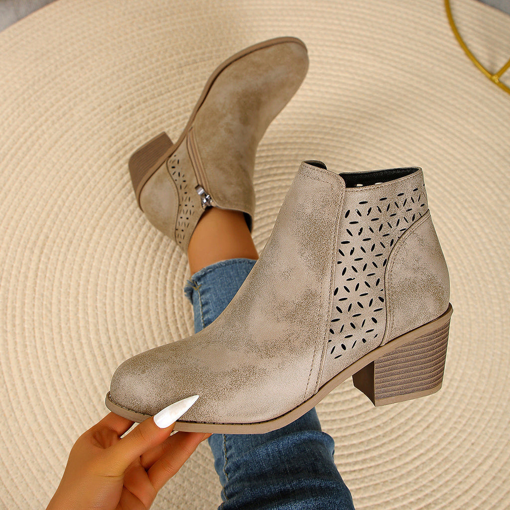 Damen nan knöchelhohe Stiefelette mit Laser-Cut-Perforation, seitlichem Reißverschluss und mittelhohem Blockabsatz