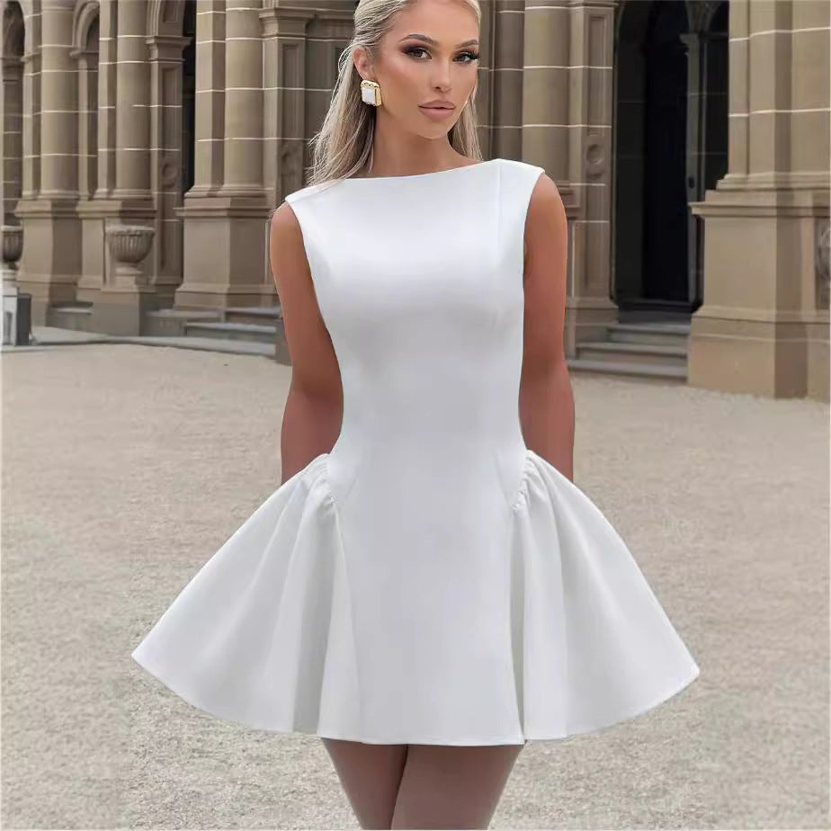 Damen Figurumspielendes Cocktailkleid mit schwingendem Rock und elegantem Ausschnitt Selmira
