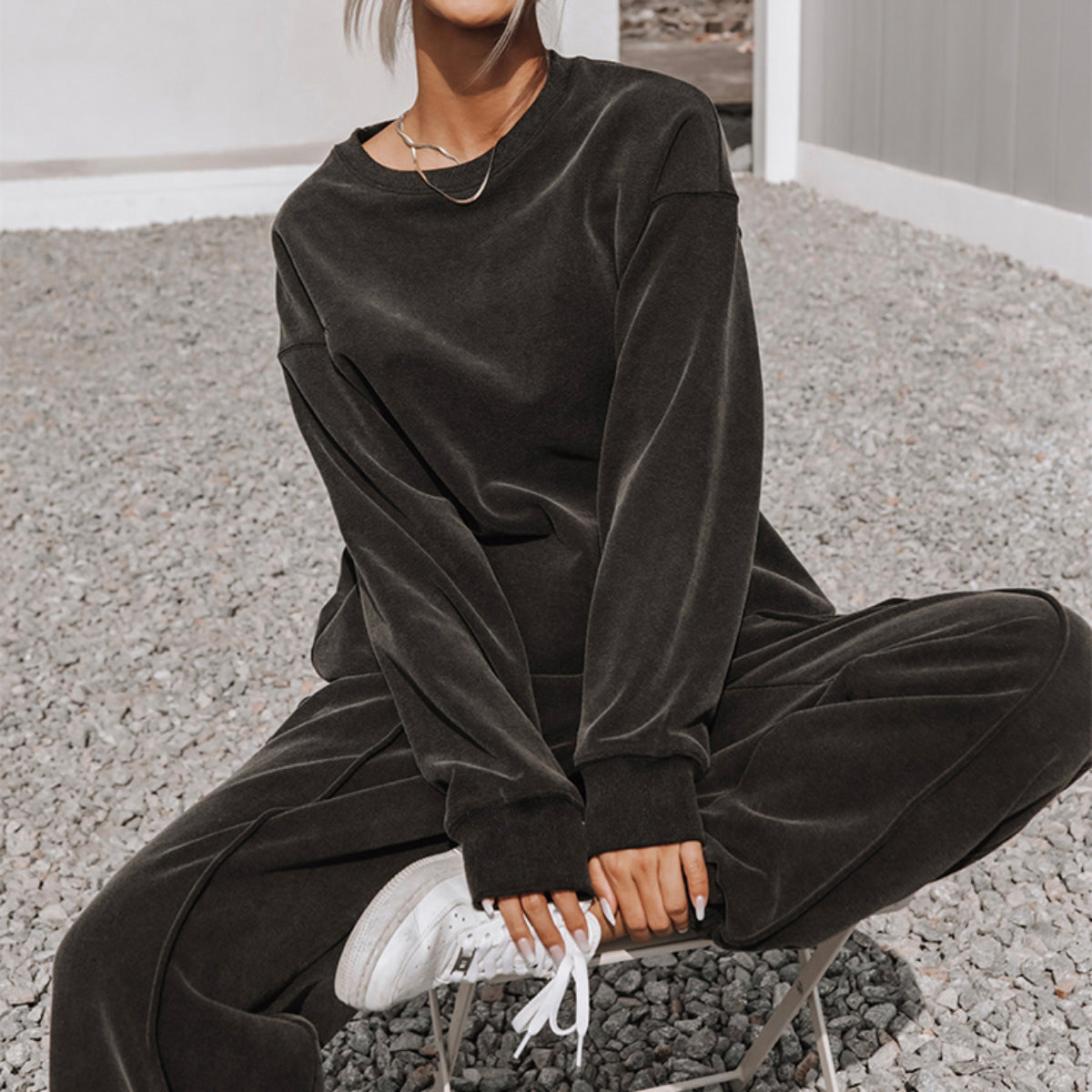 Damen nan weiches Oversize-Sweatshirt und weite Relaxhose im Vintage-Washed-Finish