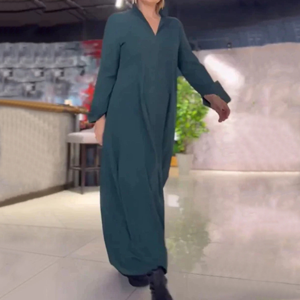 Damen nan fließendes Maxikleid mit V-Ausschnitt, kastiger A-Linie und langen Ärmeln