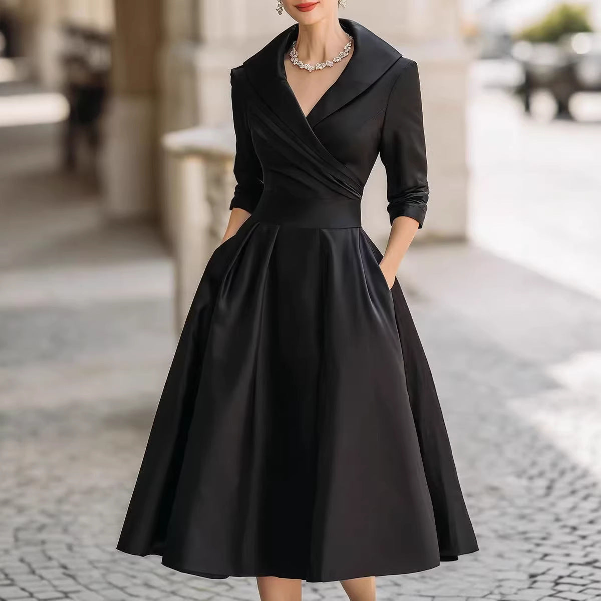 Damen nan elegantes Midikleid mit Wickeloberteil, Dreiviertelärmeln und Eingrifftaschen